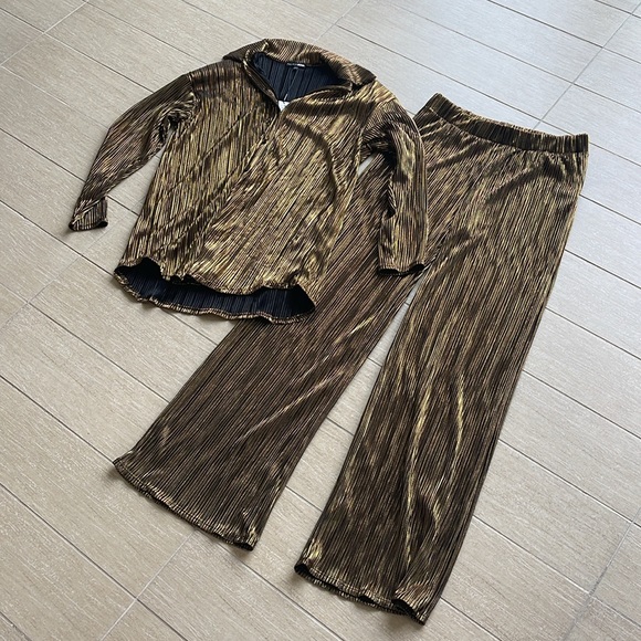 Metallic gold matching pant set - Picture 4 of 5